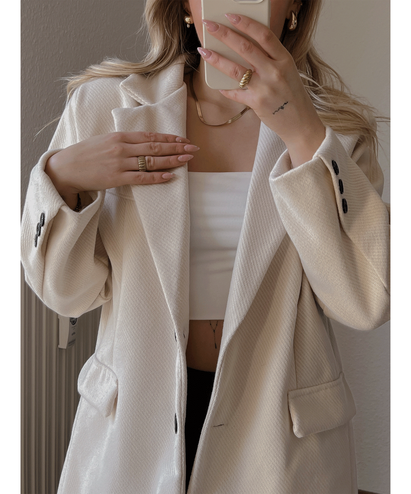 Women's Trendy Beige Blazer with Pockets and Buttons | Great for Everyday Wear