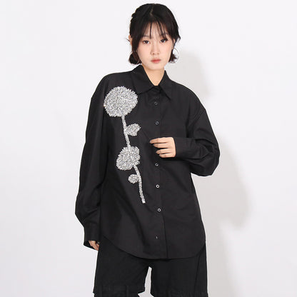 Blusa informal holgada de manga larga con solapa y flores de diamantes de imitación para mujer