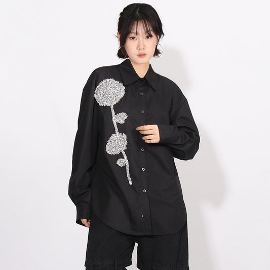Blusa informal holgada de manga larga con solapa y flores de diamantes de imitación para mujer