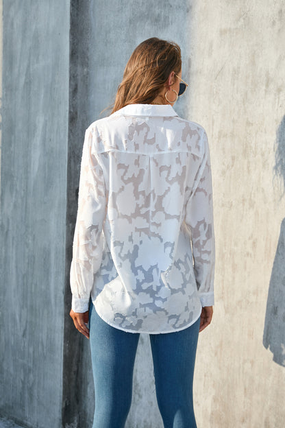 Blusa informal de gasa holgada con estampado floral y solapa de manga larga para mujer