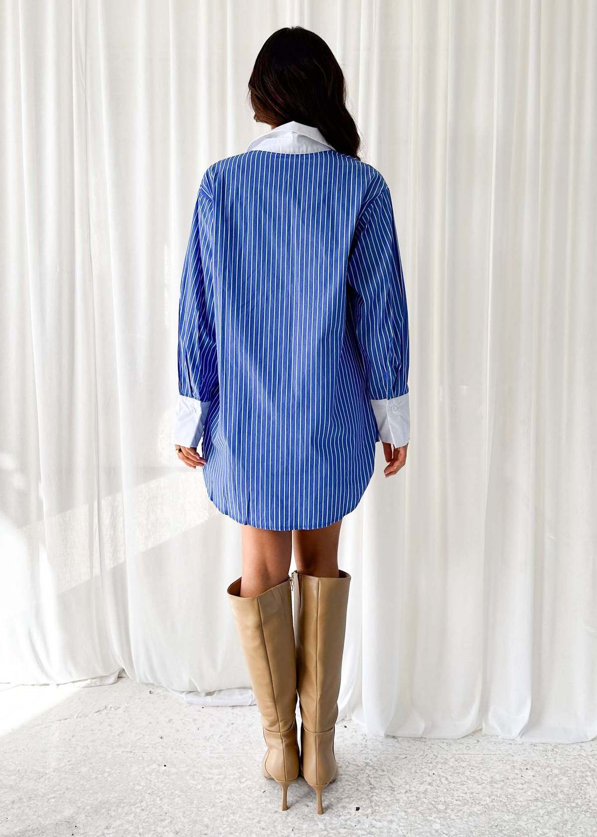 Blusa holgada informal de manga larga con solapa y rayas de colores contrastantes para mujer