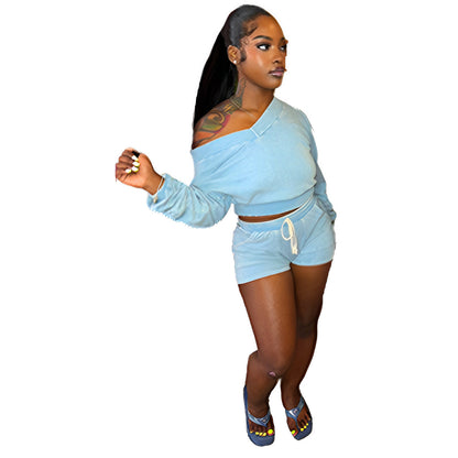 Conjunto de dos piezas de sudadera informal holgada de manga larga con tirantes y pantalones cortos para mujer