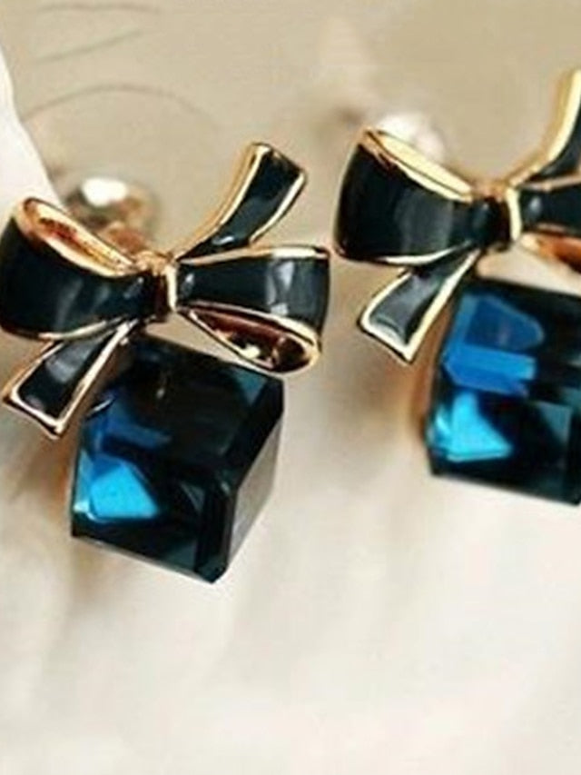 Chic & Modern Street Geometry Earring / Elegant Charm Cube and Bowknot Earrings for Woman/ Party / Dailywear for Women