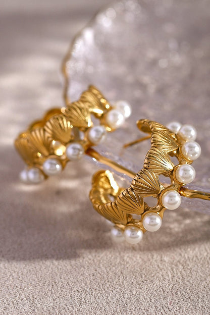 Pendientes de aro con perla y concha