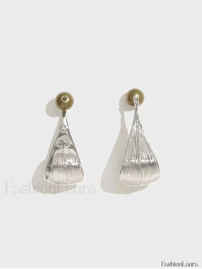 Shining Leaf Graceful Hoop Earnings
