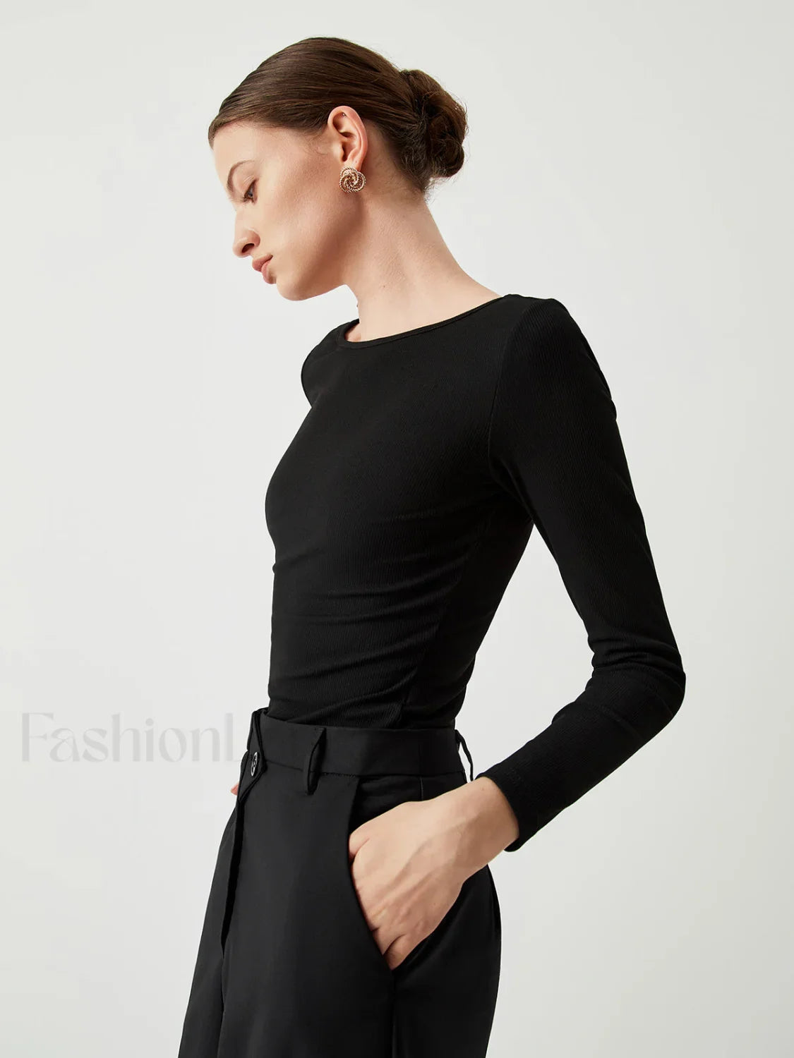 Slinky Ribbed Open Back Modern Crew Neck Long Sleeve Shirt