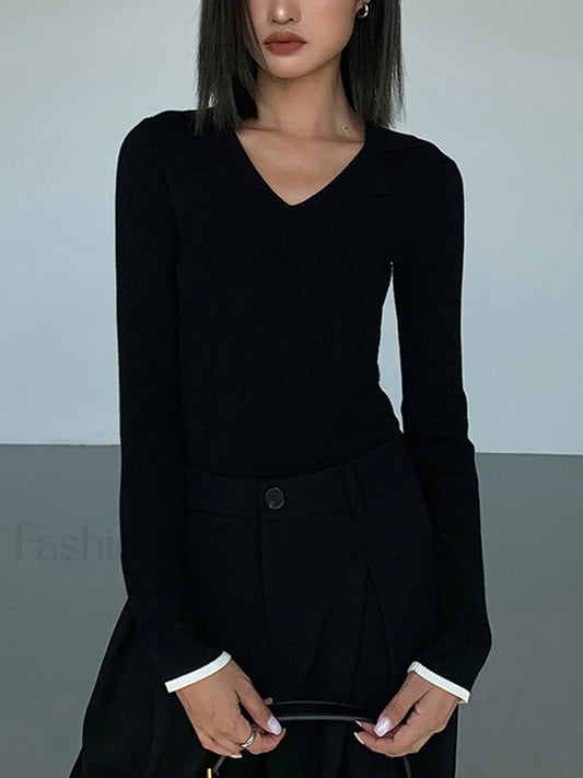 Slinky V-neck Collar Trendy Ribbed Knit Top