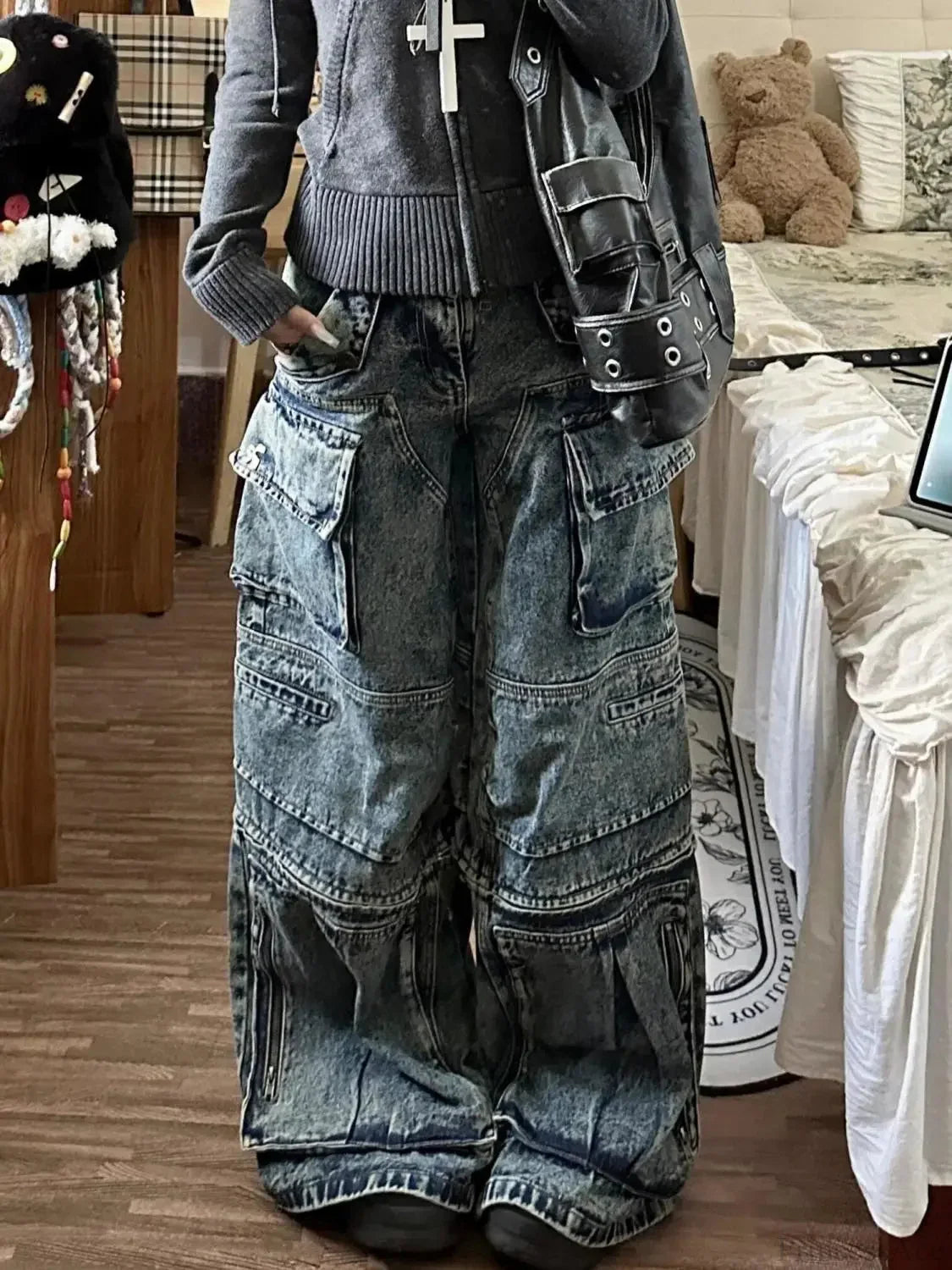 Tall Waist Dark Multi-Pocket Pant