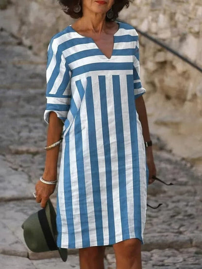 Zoey - V-Neck Bobo Dress - Elegant - Unique Print - Everyday Wear