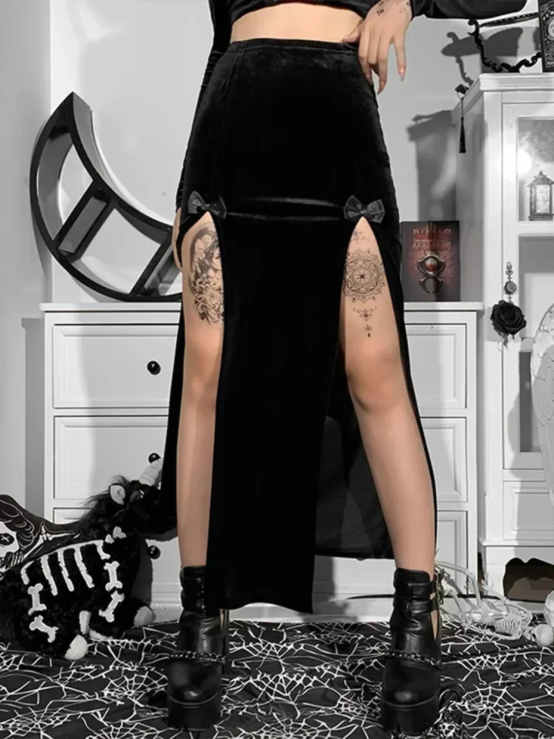 Velvet Split Bow Bodycon Skirt