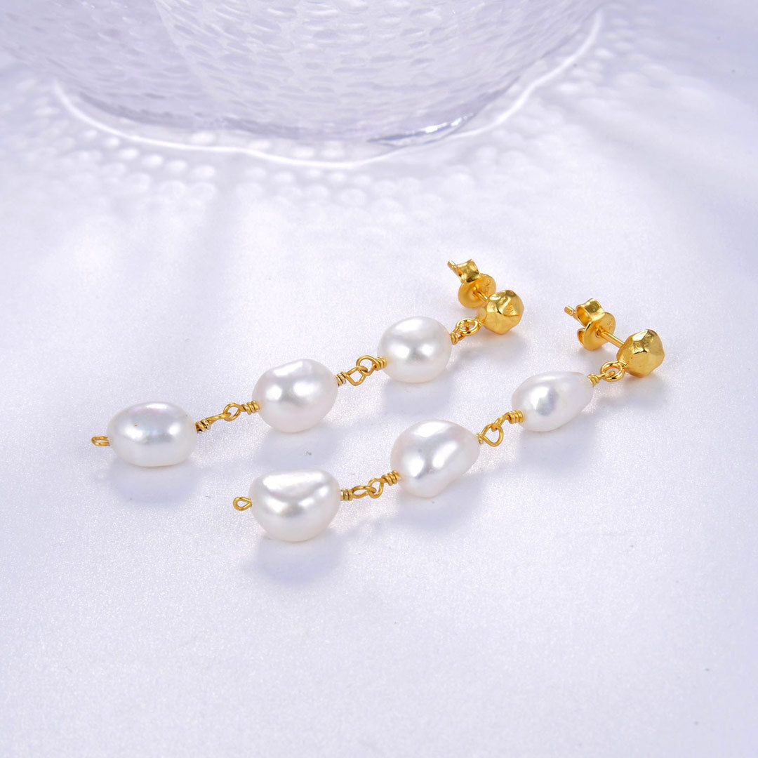 Vintage Dripping Pearl Linked Drop Earrings White