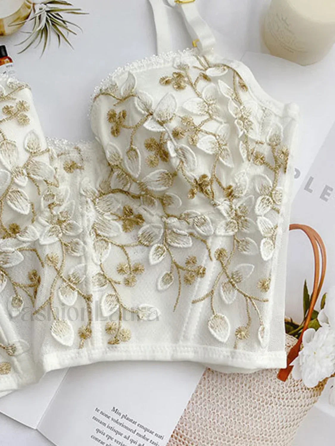 Vintage Lace Embroidery Bustier