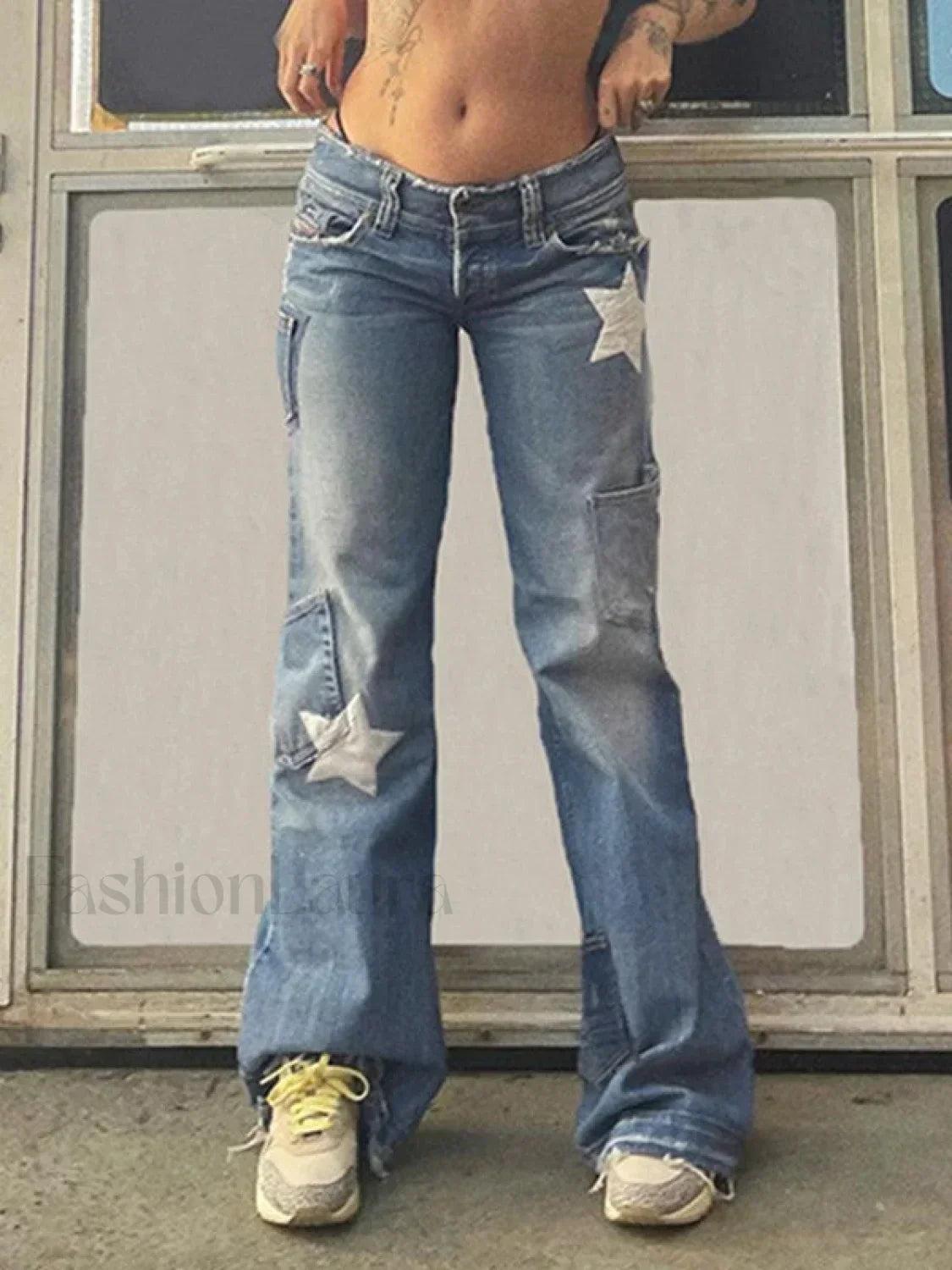 Vintage Star Distressed Cargo Jeans