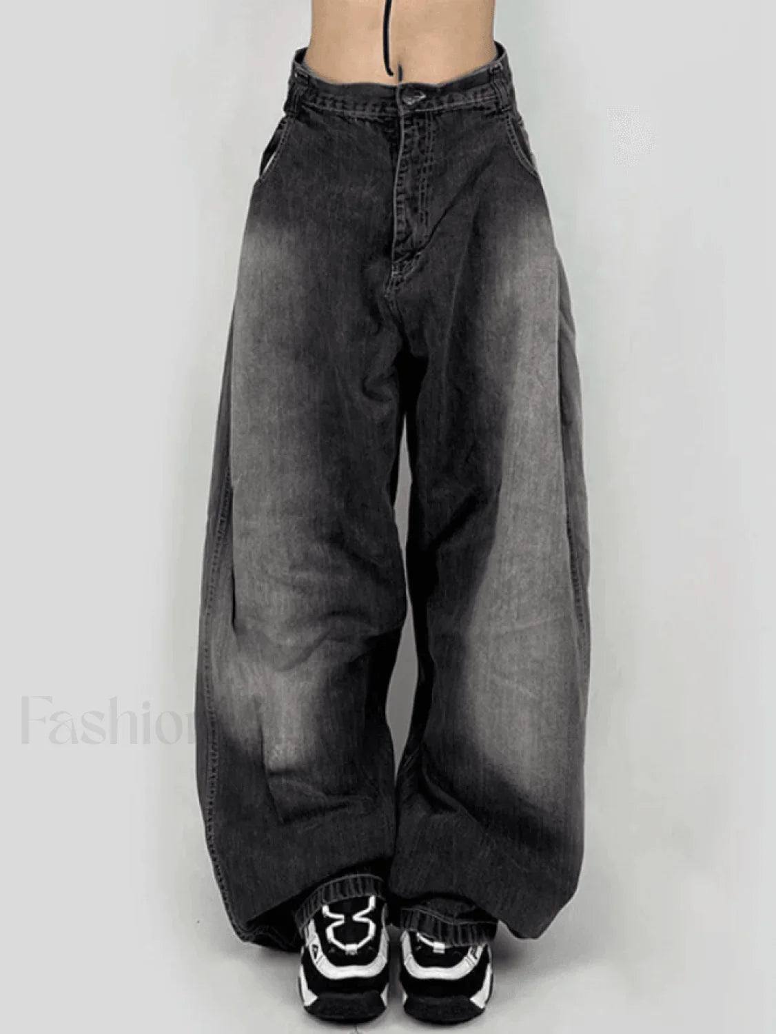 Washed Contrast Waist Pleated Relaxed Leg Boyfriend Jeans