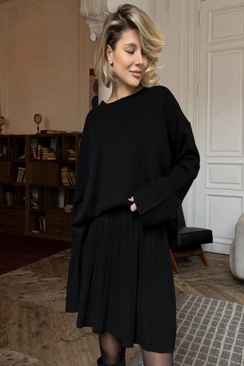 Conjunto de suéter de cuello redondo y falda plisada de color liso
