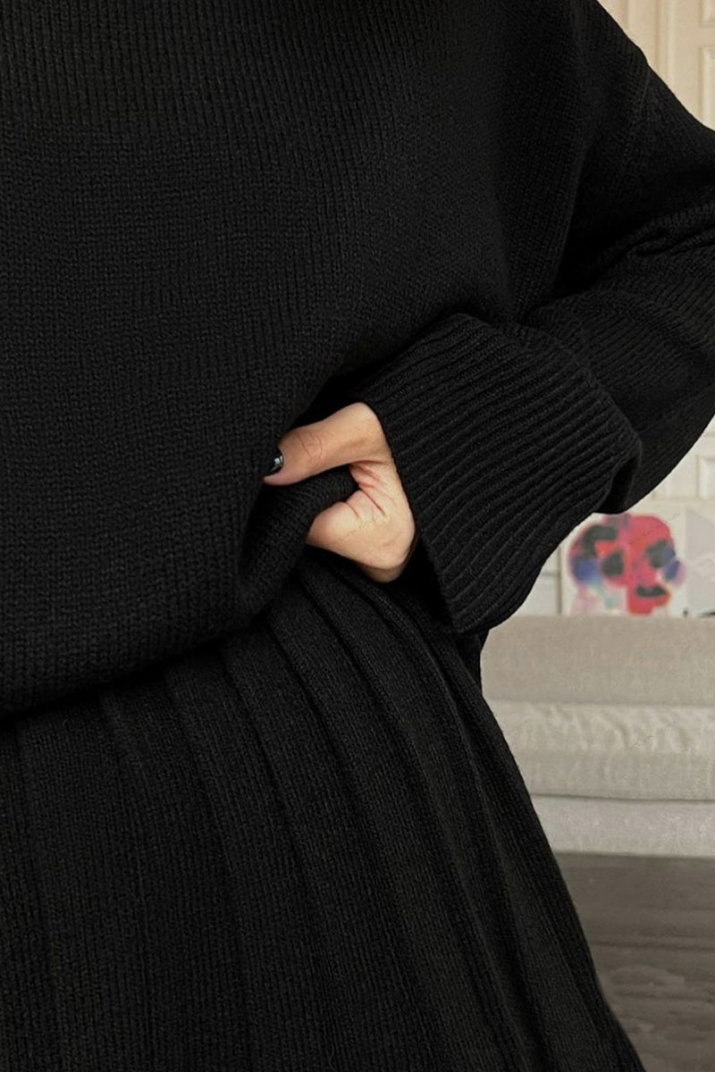 Conjunto de suéter de cuello redondo y falda plisada de color liso