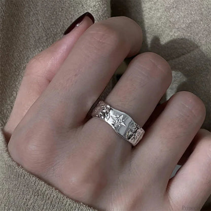 Y2K Rebel Unpredictable Star Gothic Ring