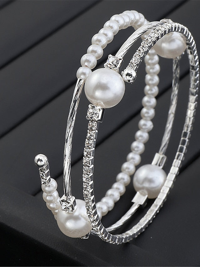 Bangle Fashion Outdoor Geometry Bracelets & Bangles for Women